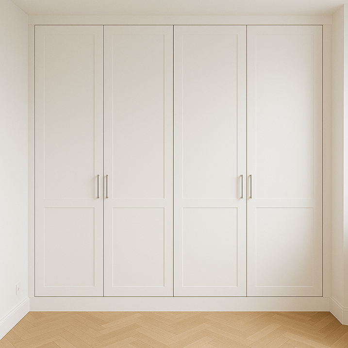Dressing fermé sur mesure avec portes pleines blanches